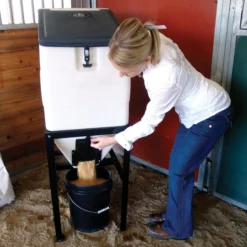 High Country Plastics Feed Bin With Stand -Classic Equine Shop 41826 alt b