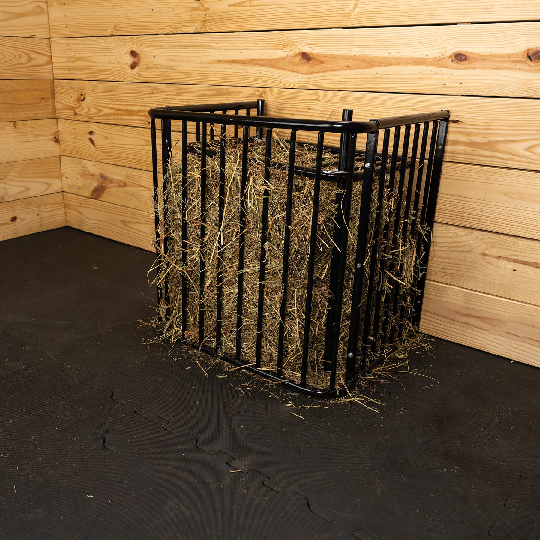 Easy-Up® Flat Wall Slow Feed Floor Hay Rack 1 Easy-Up® Flat Wall Slow Feed Floor Hay Rack